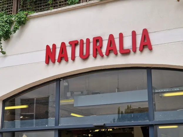 Naturalia Facade