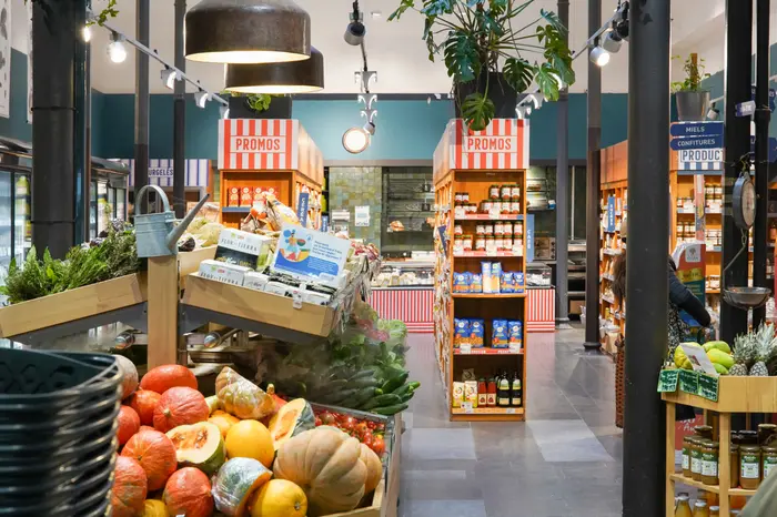 L'entrée du magasin en impose donne tout de suite l'état d'esprit qui règne dans ce magasin..