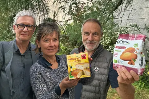 Eric Blondeau (à gauche) et Fabienne Ermel, cofondateurs de Terra Cérès, aux côtés de Bruno Pierre, fondateur de Guaranteed Gluten Free (GGF), ap