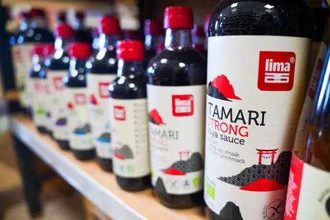 Chez La Vie Claire, trois références de sauces tamari concentrent presque la moitié des ventes du segment.