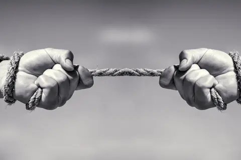 Pour un tiers des sondés, le climat des négociations est chaleureux. Les autres les trouvent tendues voire très tendues.