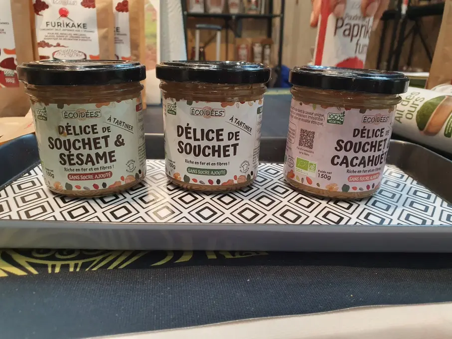 Ecoidées, le spécialiste du souchet épluché en sachet,  a présenté à Natexpo trois recettes de pâte à tartiner au souchet : nature, sésame 